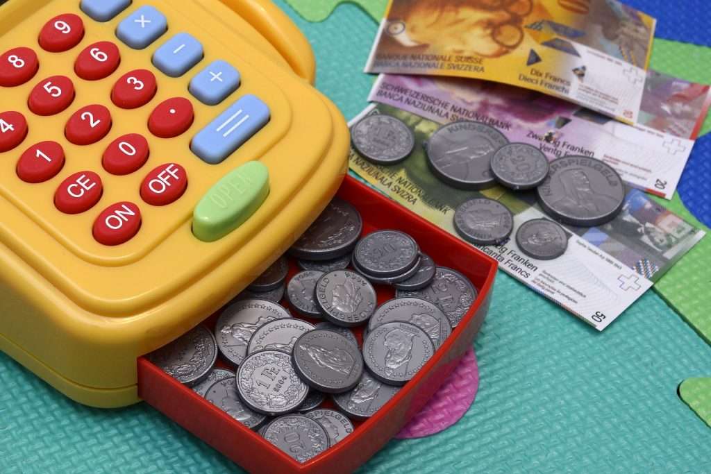 toy cash register 2922214 1920